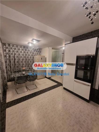 Casă cu 4 camere cu Teren 250 Mp în Central