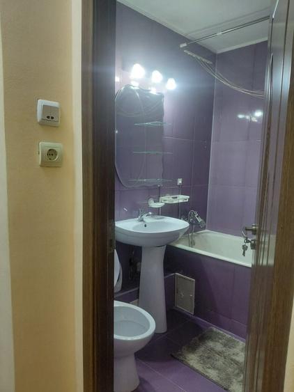 Garsonieră decomandată în Socului