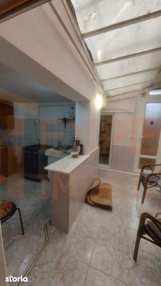 Casă cu 5 camere cu Canalizare în Tomis III