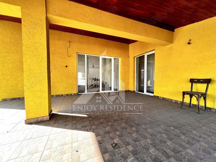 Casă cu 6 camere cu Teren 298 Mp în Militari