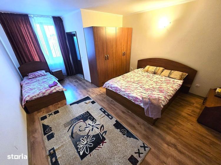 Spațiu comercial, de 2,900 mp, în Central