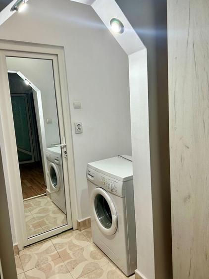 Apartament cu 2 camere semidecomandat în Mioriței