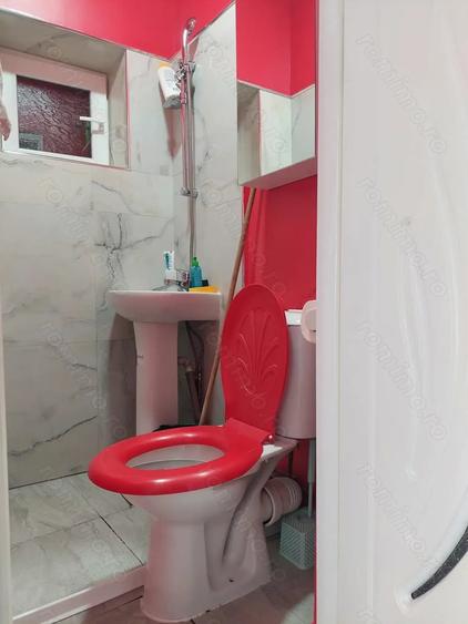 Garsonieră decomandată în Central