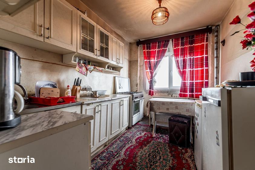 Apartament cu 4 camere în Micălaca