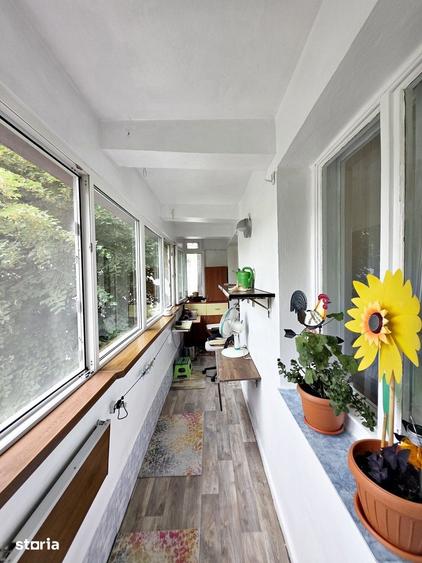 Apartament cu 4 camere semidecomandat în Militari