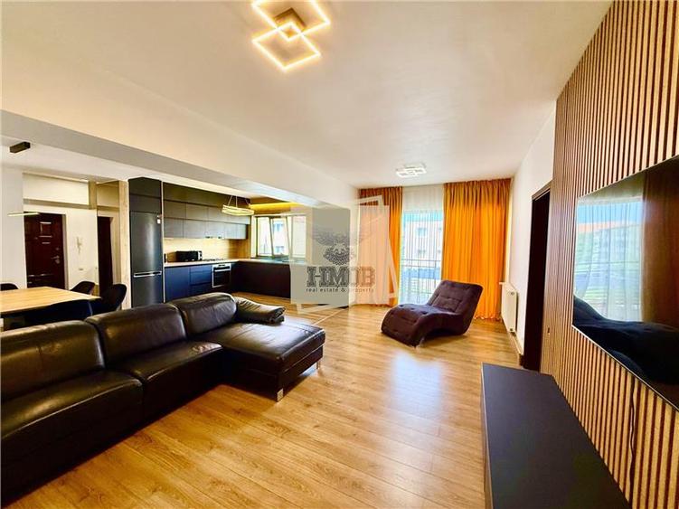 Apartament cu 3 camere decomandat, mobilat în Mihai Viteazul
