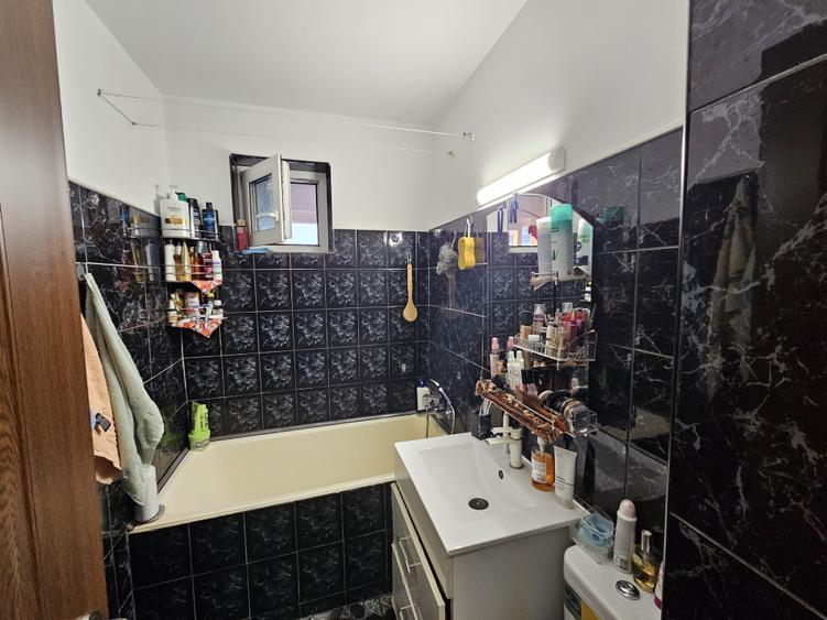 Apartament cu 2 camere semidecomandat, mobilat în Veteranilor