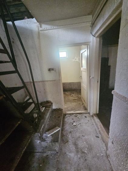 Casă cu 3 camere în Central