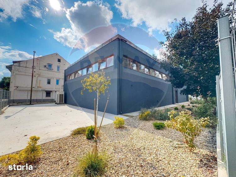 Spațiu comercial, de 261 mp, în Freidorf