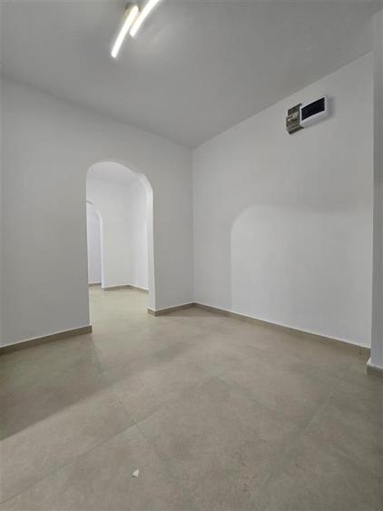 Apartament cu 3 camere decomandat în Dacia