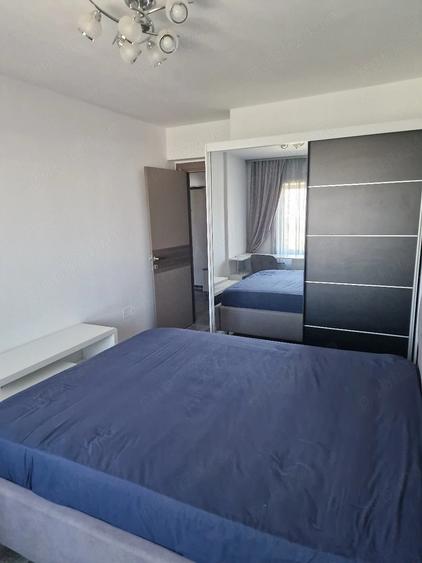 Apartament cu 2 camere decomandat, mobilat în Central