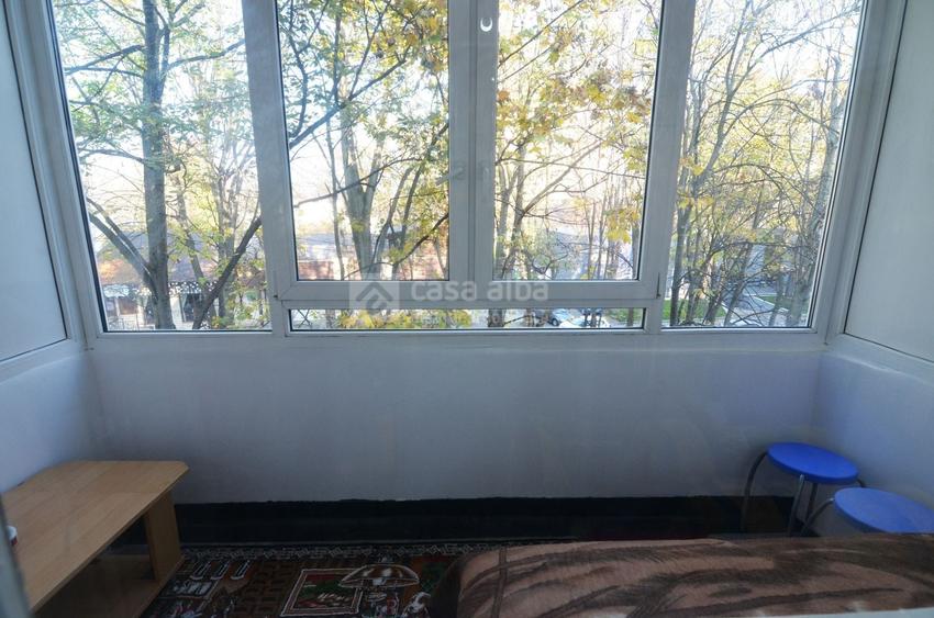 Apartament cu 3 camere semidecomandat, mobilat în Copou
