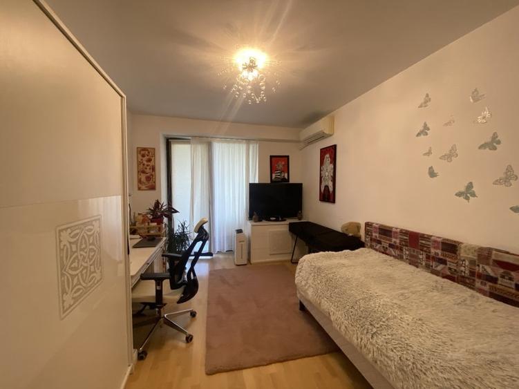 Apartament cu 4 camere decomandat, mobilat în Unirii