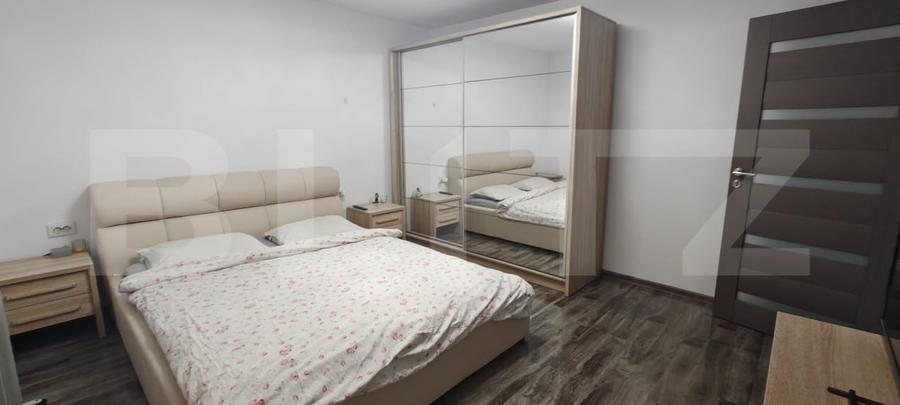 Casă individuală cu 5 camere cu Teren 420 Mp în Exterior Est