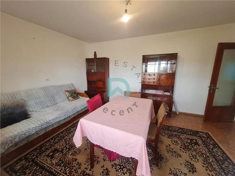 Apartament cu 2 camere decomandat în Noua