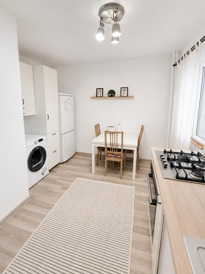 Apartament cu 2 camere semidecomandat, mobilat în Iancului