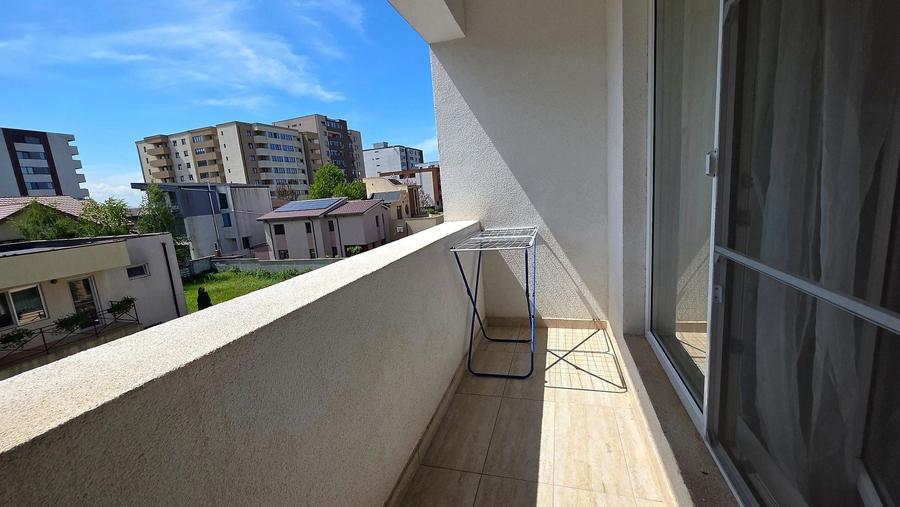 Apartament cu 3 camere decomandat, mobilat în Tomis Plus