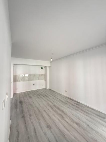 Apartament cu 2 camere semidecomandat în Militari