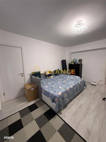 Apartament cu 3 camere, mobilat în Central — fotografia 3