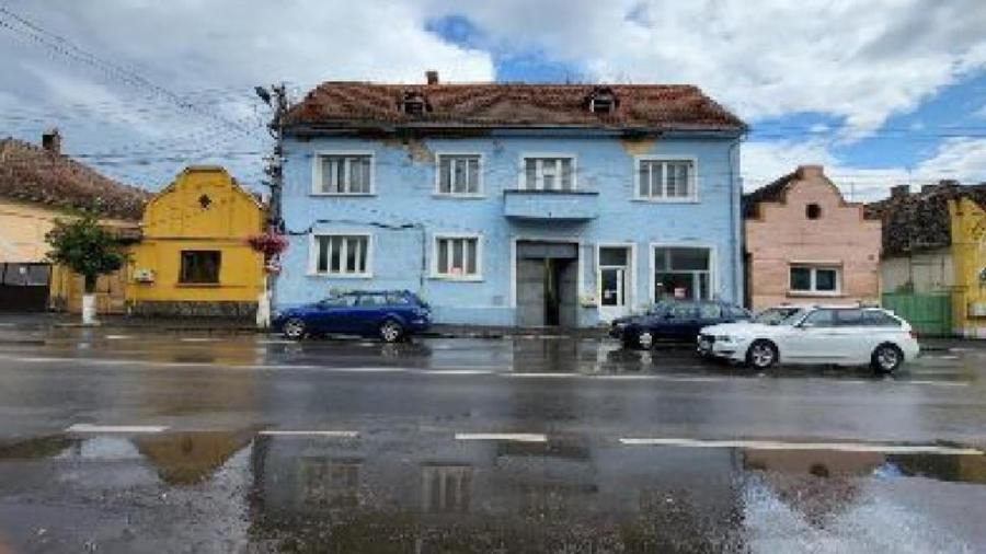 Spațiu comercial, de 907 mp, în Central