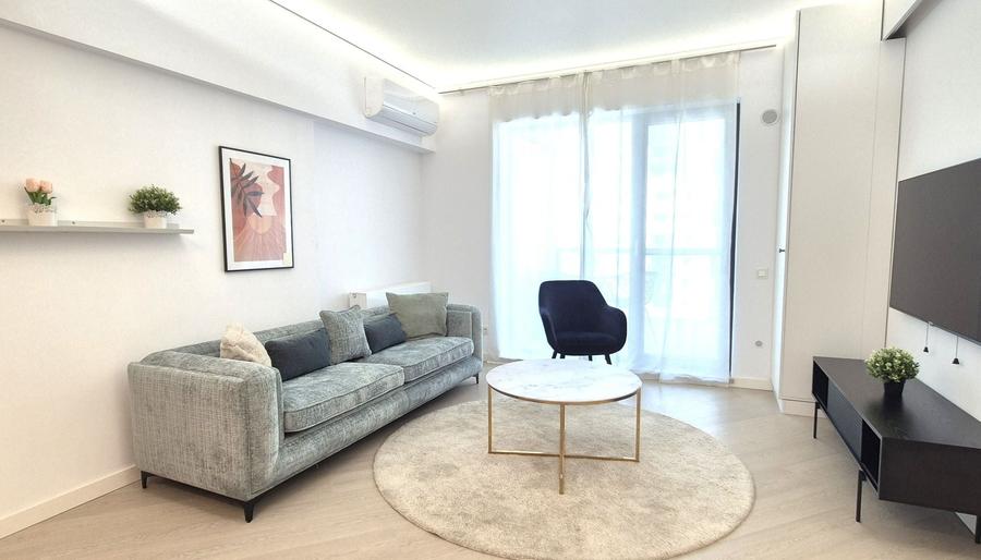 Apartament cu 3 camere decomandat, mobilat în Aviației