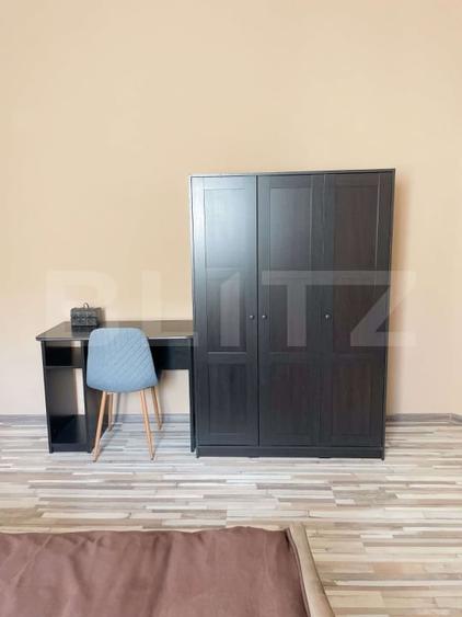 Apartament cu 2 camere semidecomandat, mobilat în Central