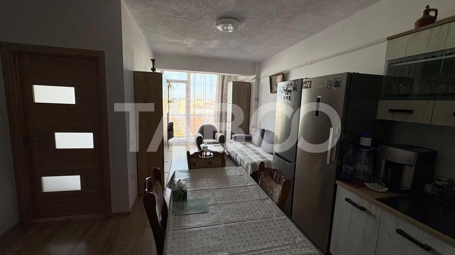 Apartament cu 2 camere decomandat, mobilat în Mihai Viteazul