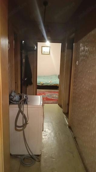 Apartament cu 2 camere decomandat în Ozana