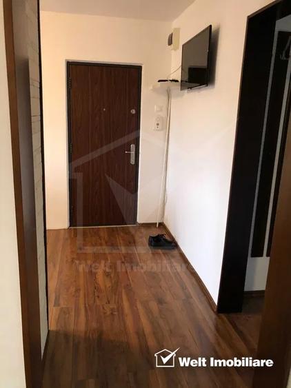 Apartament cu 3 camere decomandat, mobilat în Între Lacuri