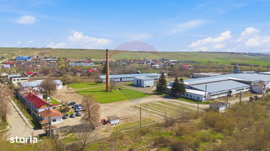 Spațiu comercial, de 11,500 mp, în Central