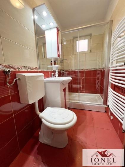 Casă individuală cu 3 camere cu Canalizare în Cetate