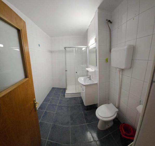 Apartament cu 2 camere decomandat în Titulescu