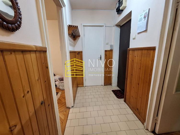 Apartament cu 3 camere semidecomandat în Budai