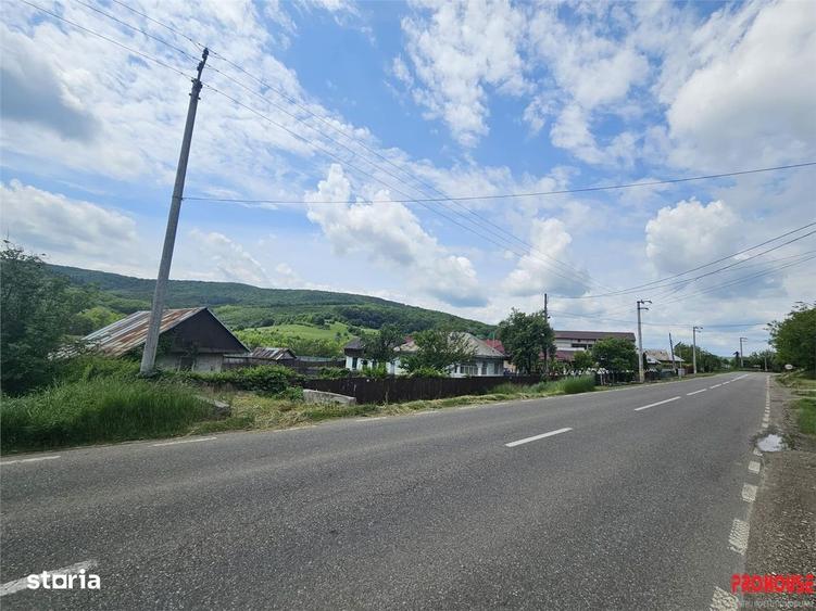 Casă cu 2 camere cu Teren 300 Mp în Luncani