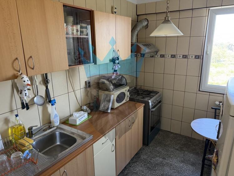 Apartament cu 2 camere decomandat, mobilat în Titan
