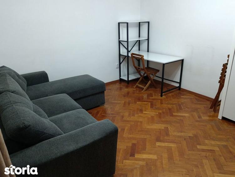 Casă cu 4 camere cu Canalizare în Lascăr Catargiu