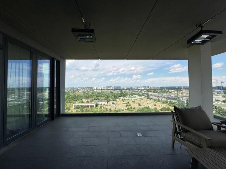 Apartament cu 4 camere decomandat în Aviației