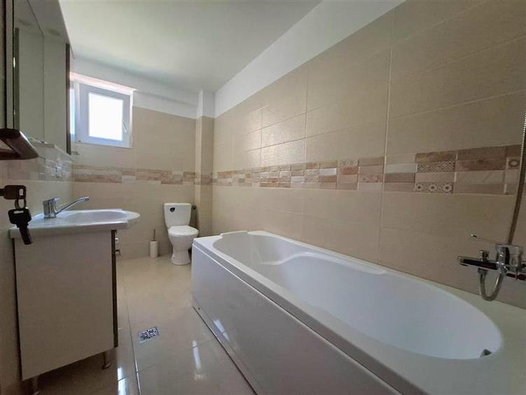 Apartament cu 2 camere decomandat în Valea Lupului
