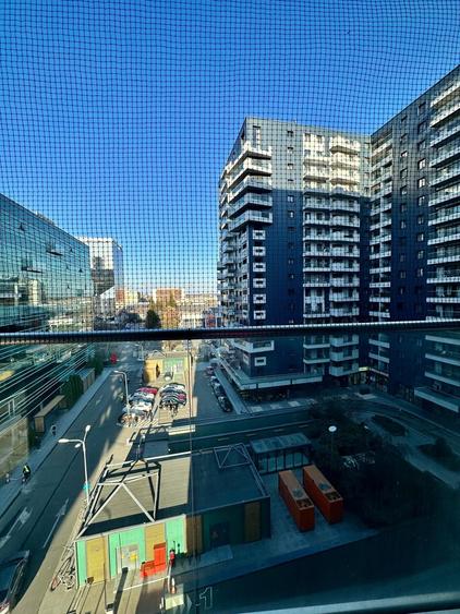 Apartament cu 3 camere decomandat în Barbu Văcărescu
