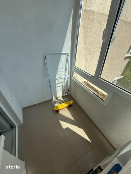 Apartament cu 3 camere semidecomandat în Mărășești