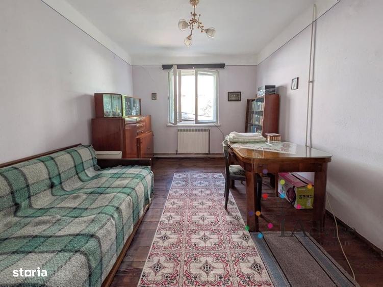 Casă cu 3 camere în Tractorul