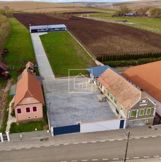 Casă individuală cu 3 camere cu Canalizare în Păuca