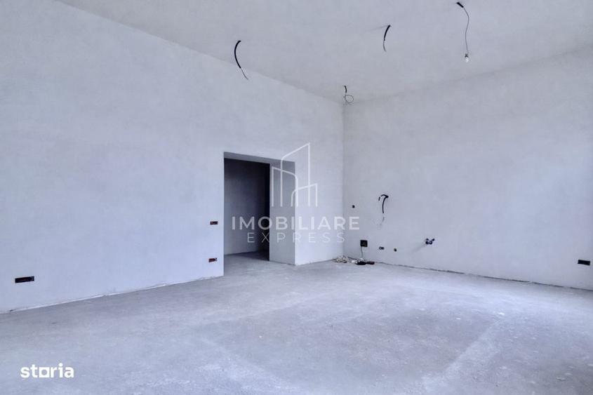 Apartament cu 4 camere în Semicentral