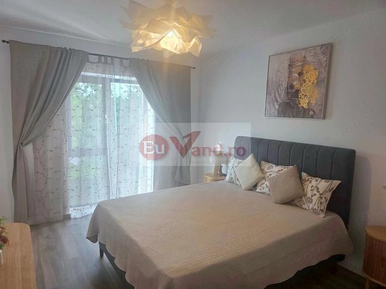 Apartament cu 3 camere decomandat, mobilat în Central