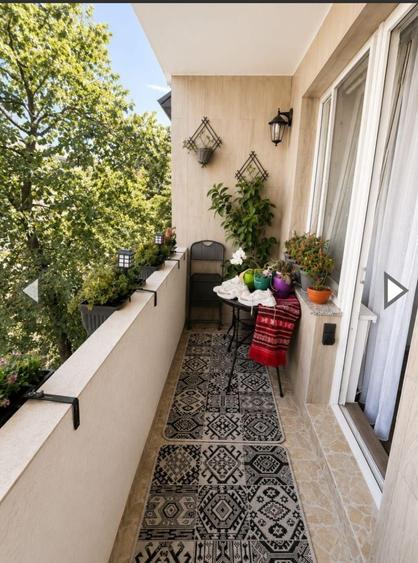Apartament cu 3 camere decomandat în Iosia
