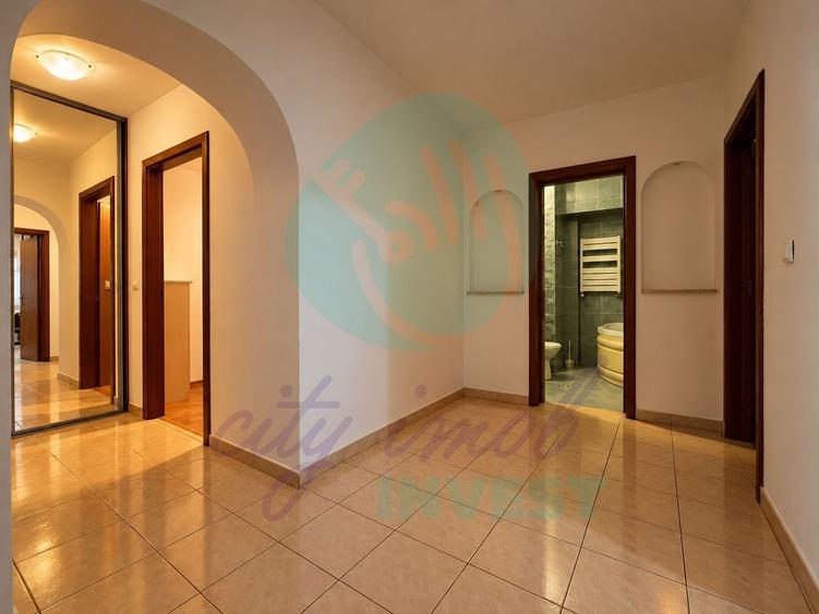 Apartament cu 3 camere decomandat, mobilat în Unirii