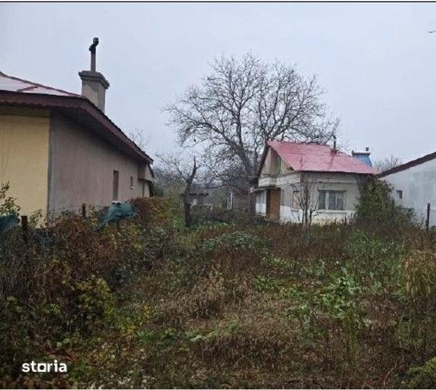 Casă cu 2 camere cu Teren 1324 Mp în Ogrezeni