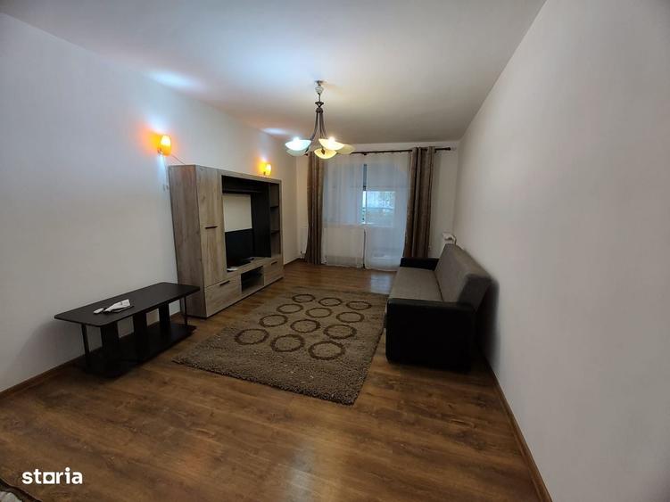 Apartament cu 4 camere în Progresul