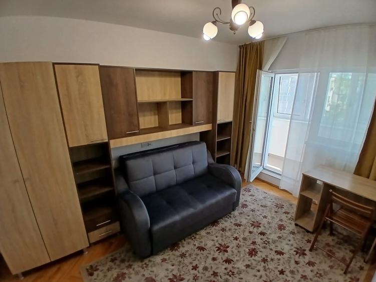 Apartament cu 2 camere decomandat, mobilat în Canta