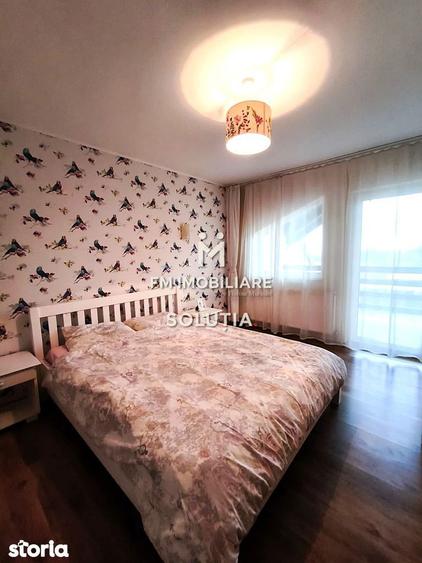 Casă cu 5 camere cu Teren 800 Mp în Valea Borcutului